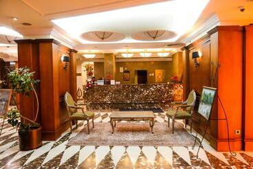 ホテル Mercure Sofia City