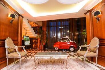 ホテル Mercure Sofia City