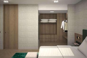 ホテル Mercure Sofia City