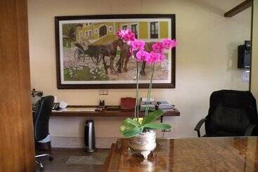 هتل Finca La Mansion