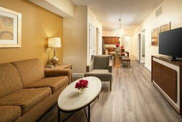 هتل Floridays Orlando Two & Three Bed Rooms Condo Resort