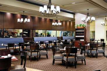هتل Hilton New Orleans Riverside