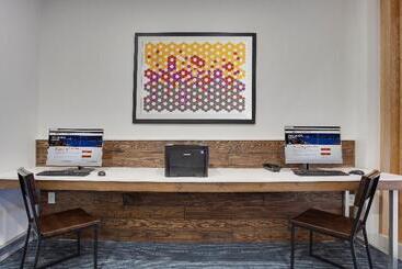 Holiday Inn Express Hotel & Suites Fort Lauderdale Airport/cruise Port, An Ihg