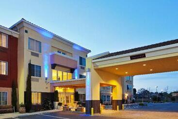 هتل Holiday Inn Express Berkeley, An Ihg
