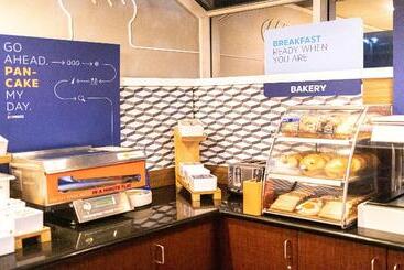 هتل Holiday Inn Express Berkeley, An Ihg