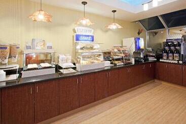 هتل Holiday Inn Express Berkeley, An Ihg