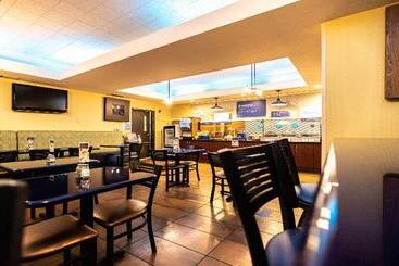 هتل Holiday Inn Express Berkeley, An Ihg