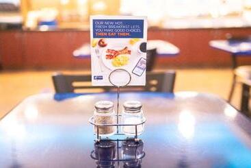 هتل Holiday Inn Express Berkeley, An Ihg