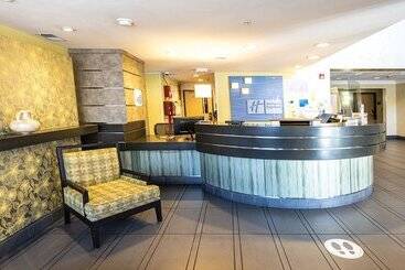 هتل Holiday Inn Express Berkeley, An Ihg