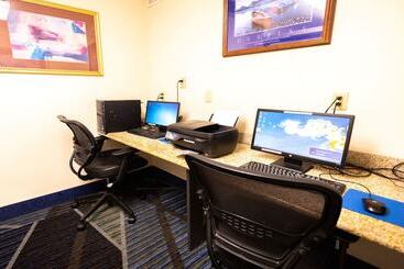 هتل Holiday Inn Express Berkeley, An Ihg