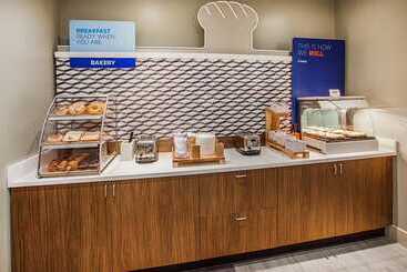 هتل Holiday Inn Express Calgary South, An Ihg
