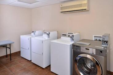 هتل Holiday Inn Express Kingman, An Ihg