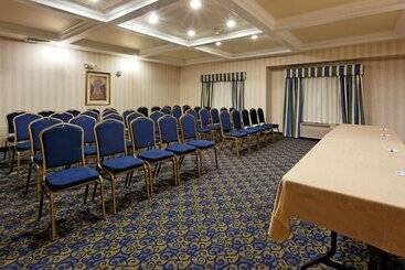 هتل Holiday Inn Express San Pablo   Richmond Area, An Ihg