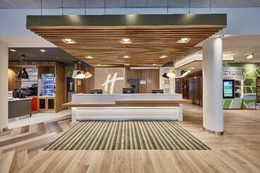 هتل Holiday Inn Helsinki West   Ruoholahti, An Ihg