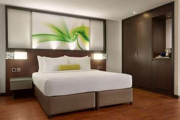 هتل Howard Johnson Plaza By Wyndham Dubai Deira