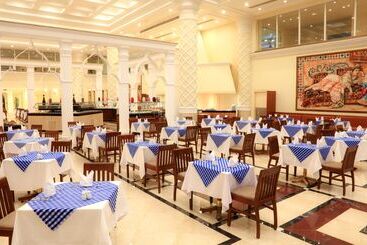 استراحتگاه Labranda Royal Makadi