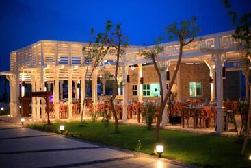 استراحتگاه Labranda Royal Makadi