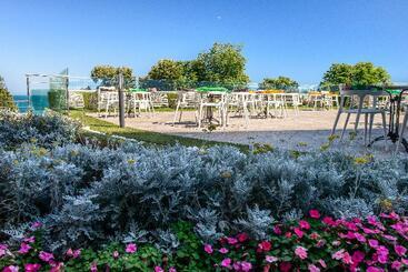 Marina Grand Beach Hotel   All Inclusive