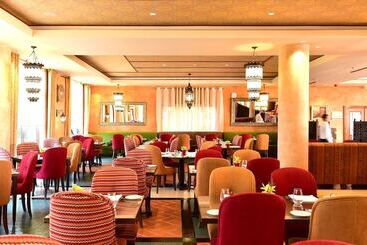 هتل Pestana Sintra Golf Resort & Spa
