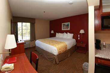 هتل Ramada By Wyndham Fresno Northwest