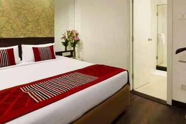Hotel Regenta Place Bangalore, Cunningham Road
