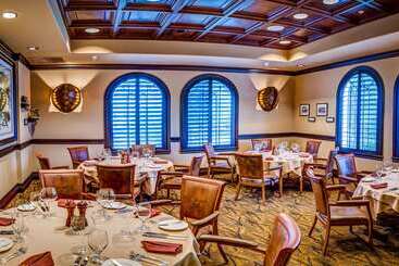 Отель Rosen Shingle Creek