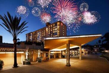 هتل Sheraton Park  At The Anaheim Resort