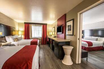 Tilt Hotel Universal Hollywood, Ascend Hotel Collection