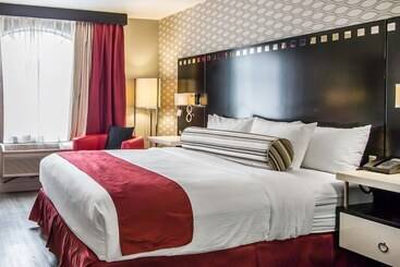Tilt Hotel Universal Hollywood, Ascend Hotel Collection