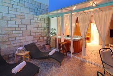 هتل Villa Adriatica   Adults Only