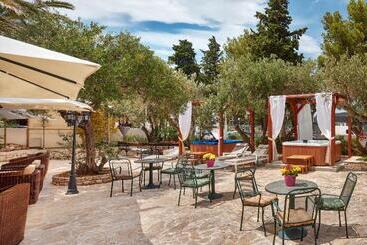 هتل Villa Adriatica   Adults Only