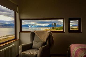 هتل Weskar Lodge