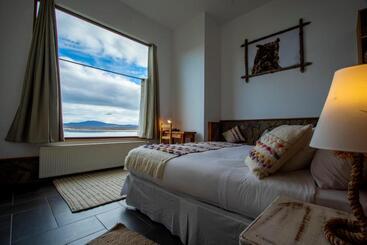 هتل Weskar Lodge