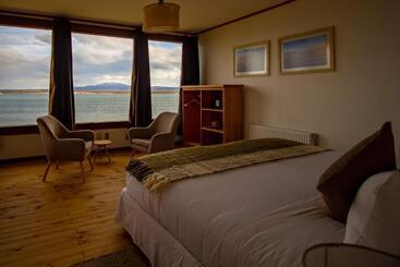 هتل Weskar Lodge