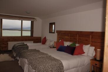 هتل Weskar Lodge