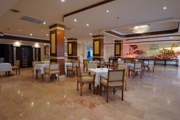 هتل Zya Regina Resort And Aqua Park Hurghada