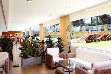 On Family Islantilla
