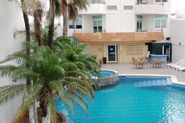 Angeles Suites & Hotel