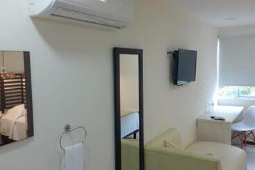 Angeles Suites & Hotel