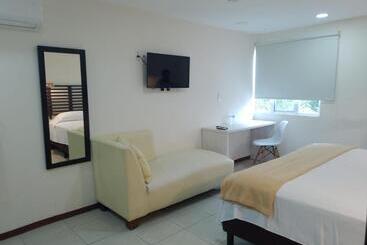Angeles Suites & Hotel