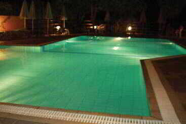 Aparthotel Ormos Atalia Village