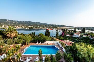 هتل Anamar Skiathos