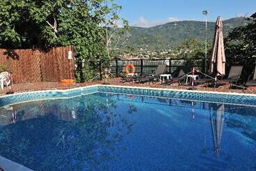 هتل Anamar Skiathos