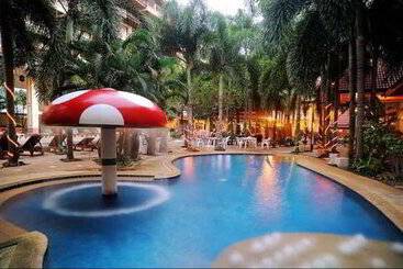 Baumanburi Hotel Patong
