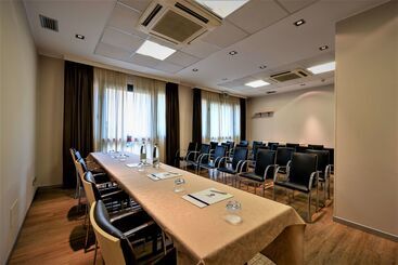 هتل Best Western  Palace Inn