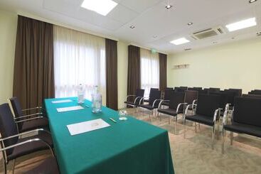 هتل Best Western  Palace Inn