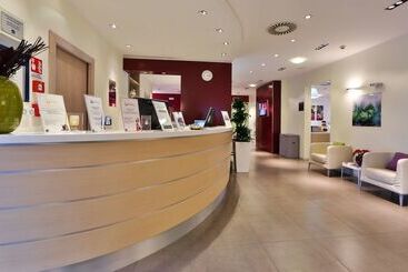 هتل Best Western  Palace Inn