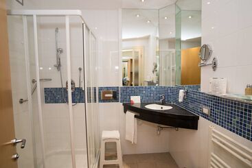 هتل Best Western  Palace Inn