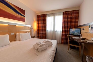 هتل Best Western  Palace Inn