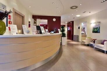 هتل Best Western  Palace Inn